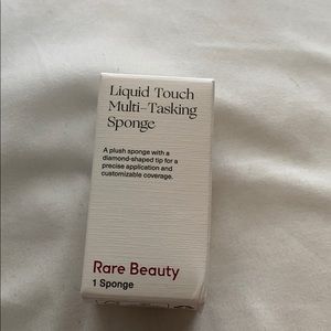 Rare Beauty sponge